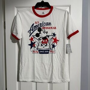 NWT Disney Mickey Mouse T-shirt